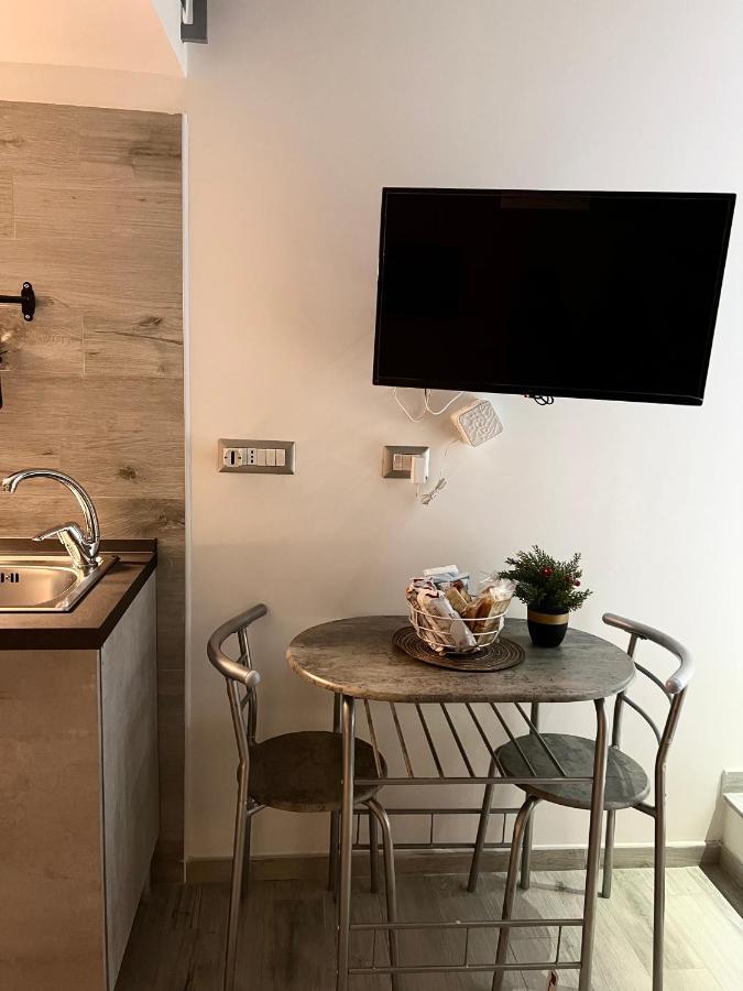 La Casa Di Raffaele Napoli Centro Panzió Kültér fotó